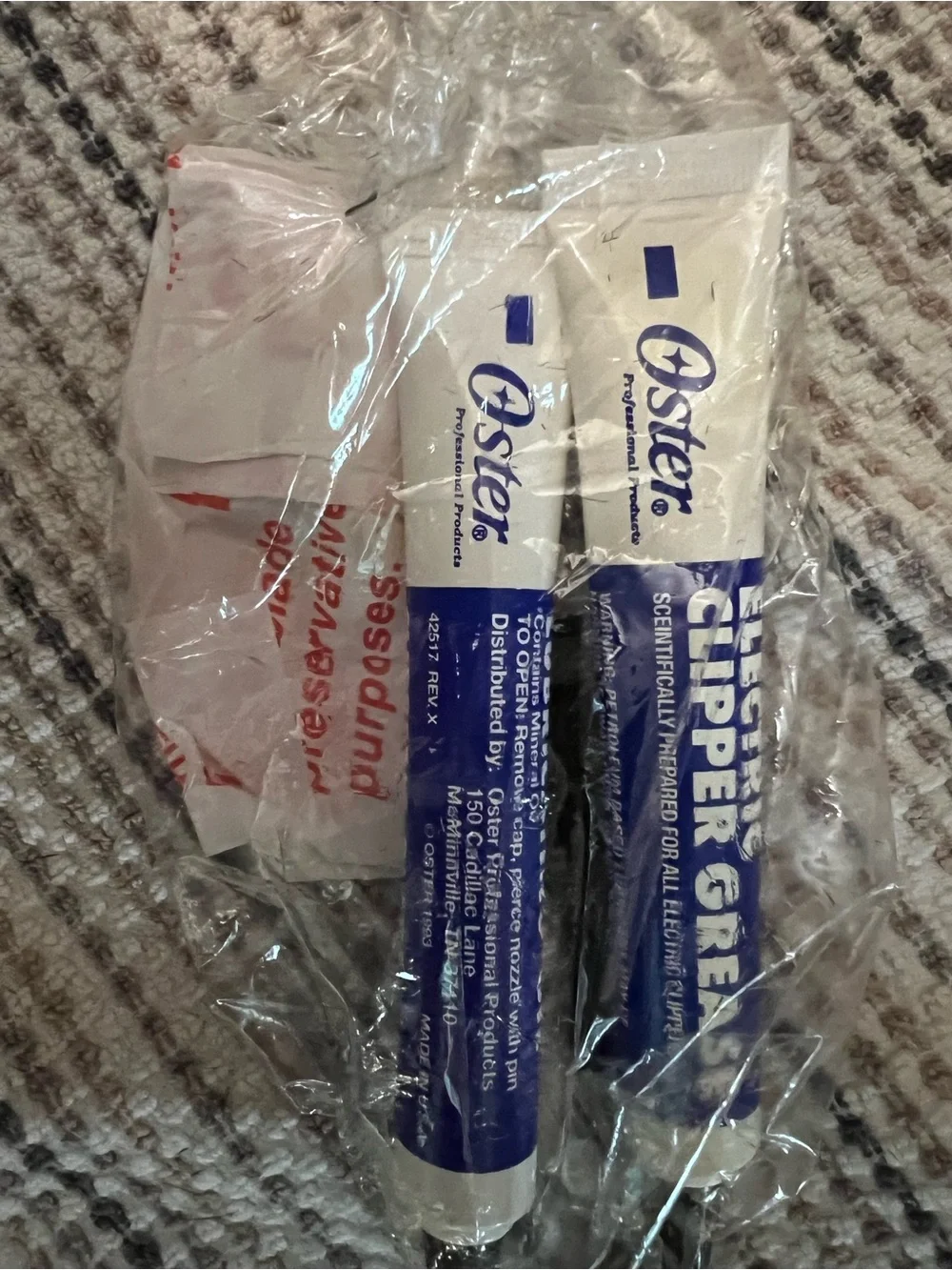 Oster 76 Classic Clippers with blades and attachments